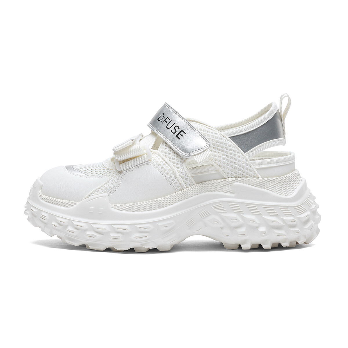 Кроссовки D:FUSE SCANDINAVIA Chunky Sneakers Women's Low-top Beige/Silver, бежевый
Кроссовки D:FUSE SCANDINAVIA Chunky Sneakers Women's Low-top Beige/Silver, бежевый