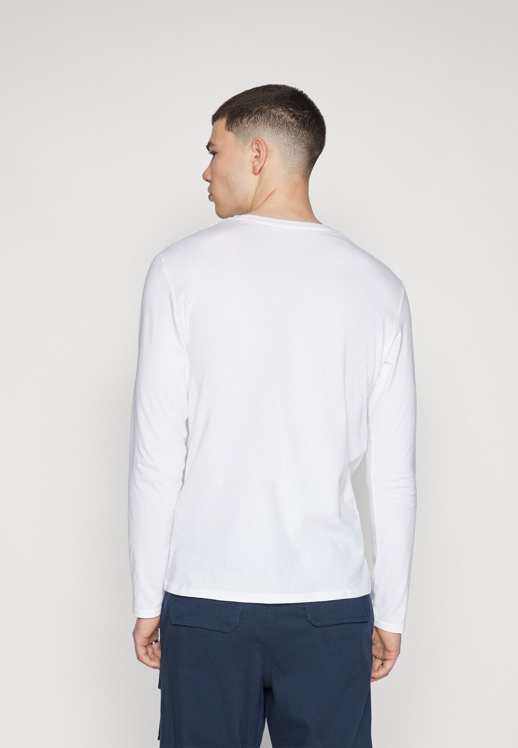 Топ с длинным рукавом 2 Pack Pier One, белый/черный
Топ с длинным рукавом 2 Pack Pier One, белый/черный