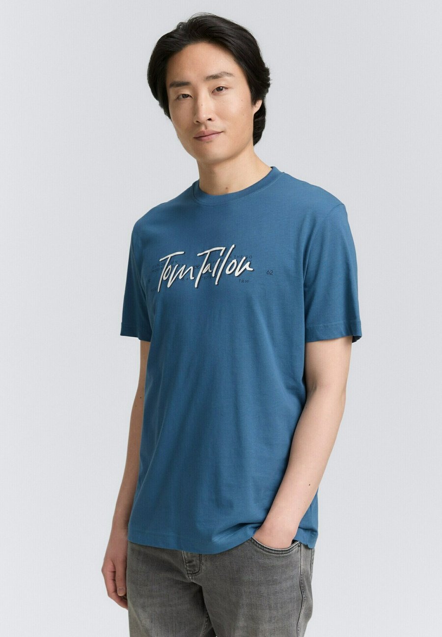 Футболка TOM TAILOR MIT LOGO, Real Teal Blue/Blue, Синий, Футболка TOM TAILOR MIT LOGO, Real Teal Blue/Blue
Футболка TOM TAILOR MIT LOGO, Real Teal Blue/Blue, Синий, Футболка TOM TAILOR MIT LOGO, Real Teal Blue/Blue