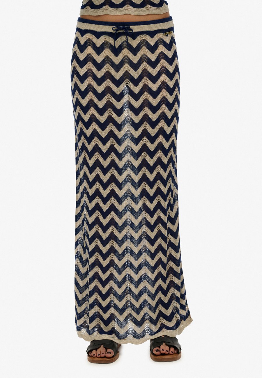 Юбка Superdry & Co ZIGZAG COLUMN , Navy Gold Zigzag/Blue
Юбка Superdry & Co ZIGZAG COLUMN , Navy Gold Zigzag/Blue