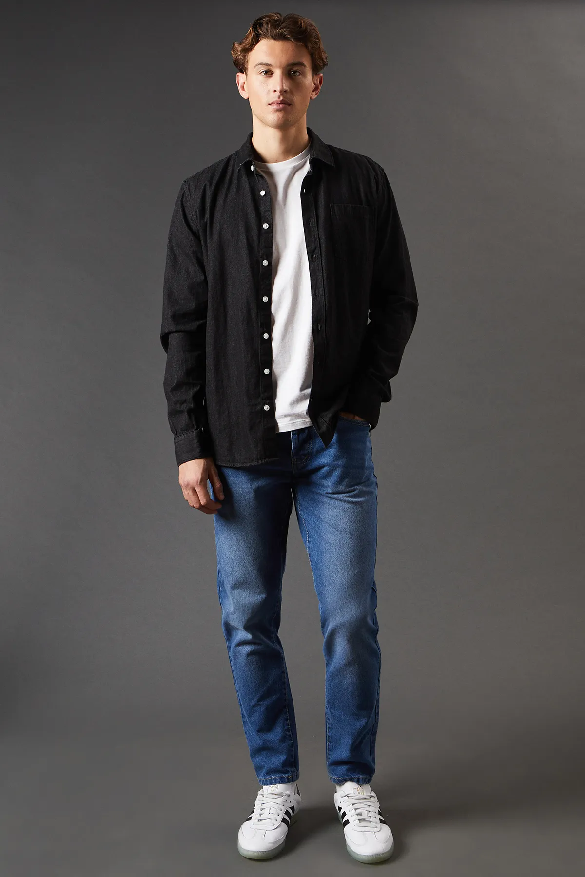 Джинсы зауженного кроя средней степени стирки Burton, синий
Джинсы зауженного кроя средней степени стирки Burton, синий