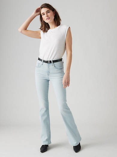 726 Расклешенные женские джинсы с высокой посадкой Levi's, цвет Flip Through - Light Wash
726 Расклешенные женские джинсы с высокой посадкой Levi's, цвет Flip Through - Light Wash