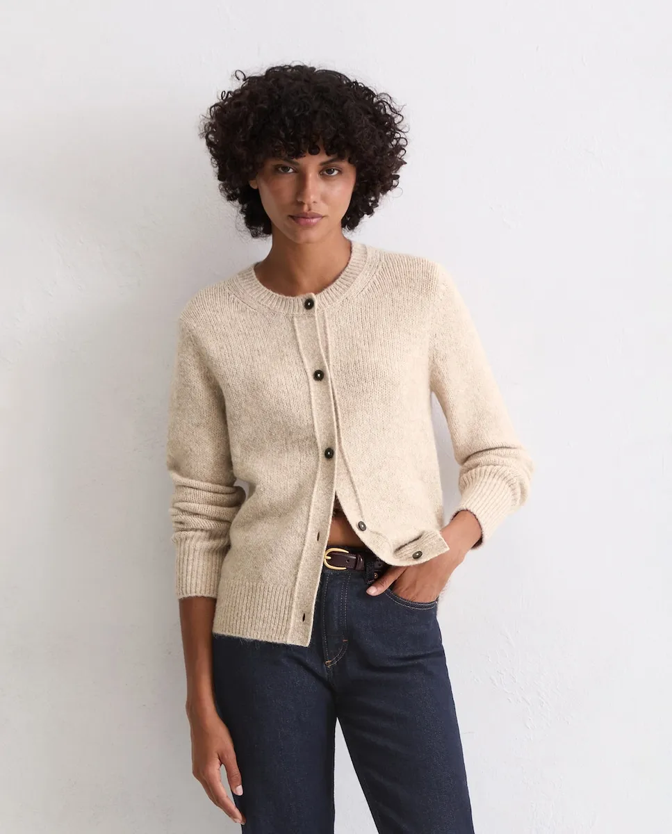 Женский узкий кардиган из уютной шерсти альпака MARC O'POLO, бежевый
Женский узкий кардиган из уютной шерсти альпака MARC O'POLO, бежевый