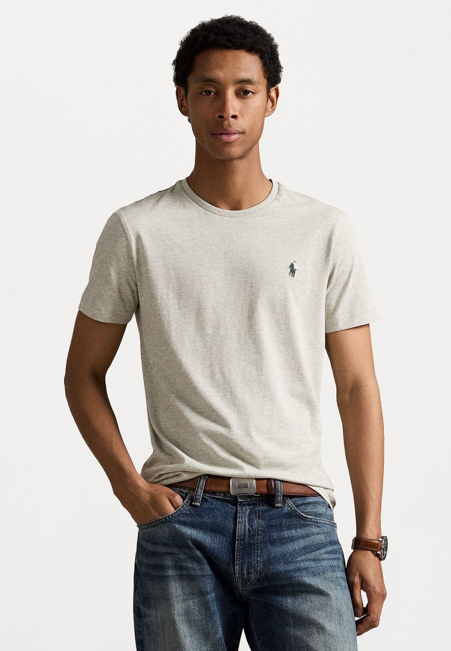 Футболка Polo Ralph Lauren CUSTOM SLIM FIT JERSEY CREWNECK T-SHIRT, Light Sport Heather/Orange, Оранжевый, Футболка Polo Ralph Lauren CUSTOM SLIM FIT JERSEY CREWNECK T-SHIRT, Light Sport Heather/Orange
Футболка Polo Ralph Lauren CUSTOM SLIM FIT JERSEY CREWNECK T-SHIRT, Light Sport Heather/Orange, Оранжевый, Футболка Polo Ralph Lauren CUSTOM SLIM FIT JERSEY CREWNECK T-SHIRT, Light Sport Heather/Orange