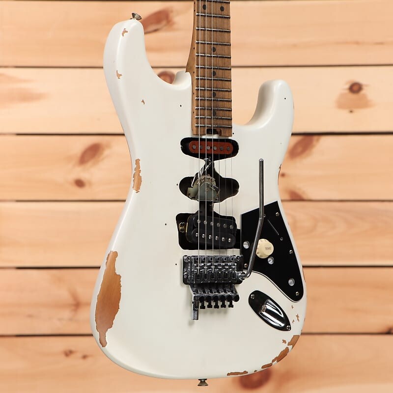 Электрогитара EVH Frankenstein Relic Series - White - EVH2203997
Электрогитара EVH Frankenstein Relic Series - White - EVH2203997