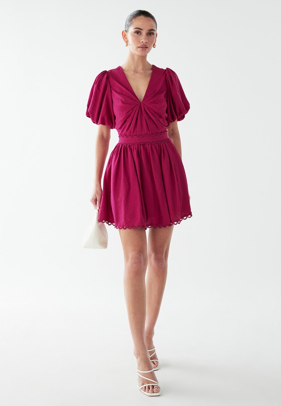 Платье BWLDR GREN , Berry/Lilac
Платье BWLDR GREN , Berry/Lilac