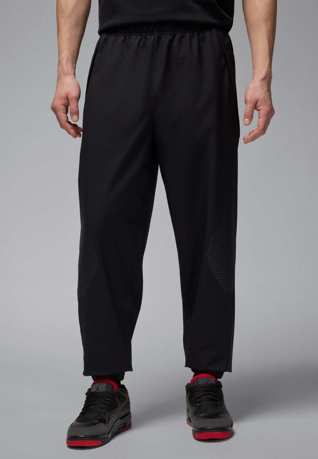 Спортивные штаны WARM Jordan, черный 
Спортивные штаны WARM Jordan, черный