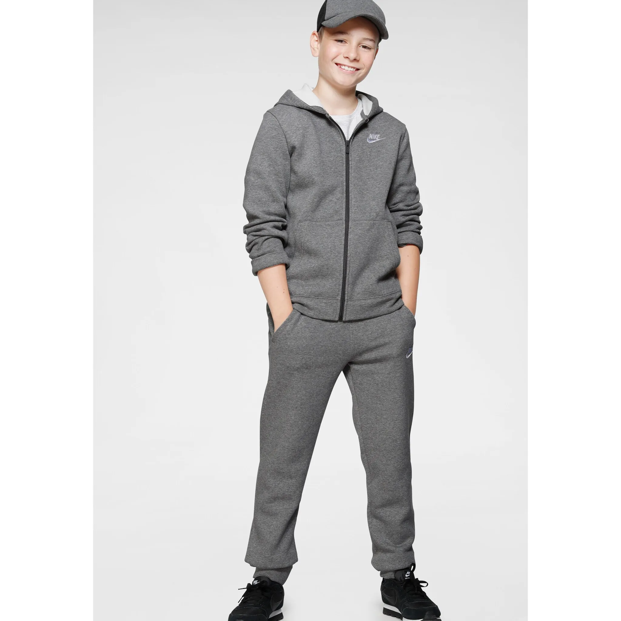 Спортивный костюм Nike Sportswear «NSW CORE», (комплект, 2 шт.), детский, цвет grau-meliert
Спортивный костюм Nike Sportswear «NSW CORE», (комплект, 2 шт.), детский, цвет grau-meliert
