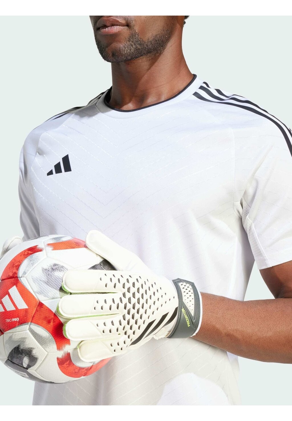Вратарские перчатки Predator Goalkeeper Train Adidas, цвет white lucid lemon black
Вратарские перчатки Predator Goalkeeper Train Adidas, цвет white lucid lemon black