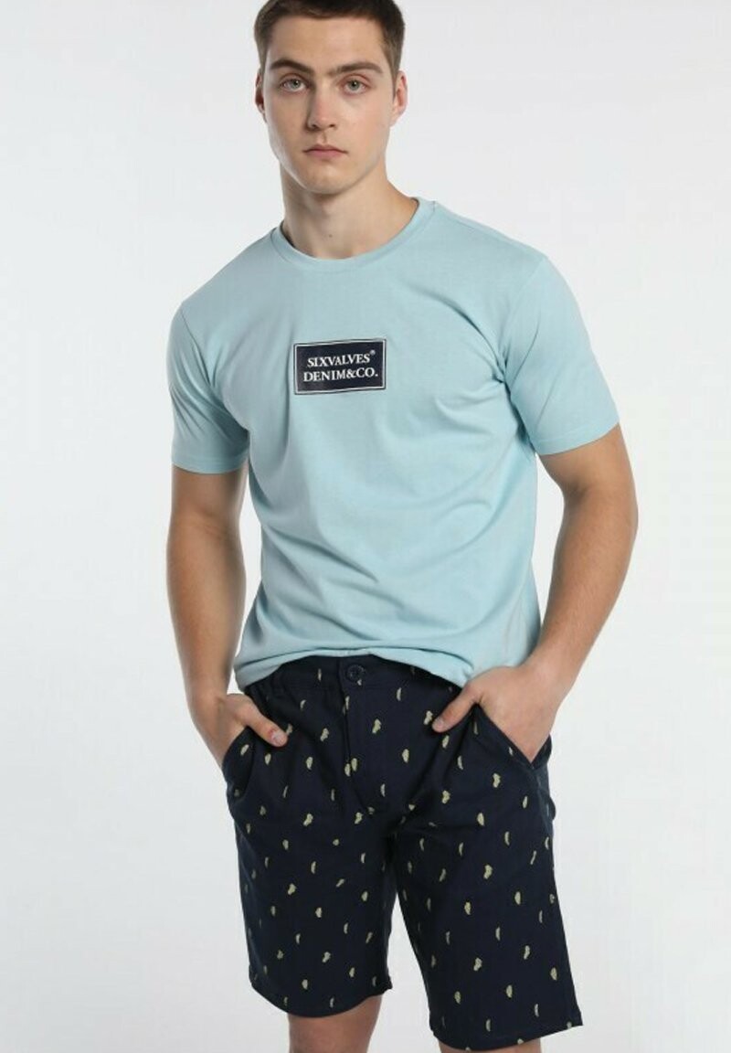 Принт на футболке KURZER ARMEL DETALLE FLOCK KOMPFORT Six Valves, синий
Принт на футболке KURZER ARMEL DETALLE FLOCK KOMPFORT Six Valves, синий