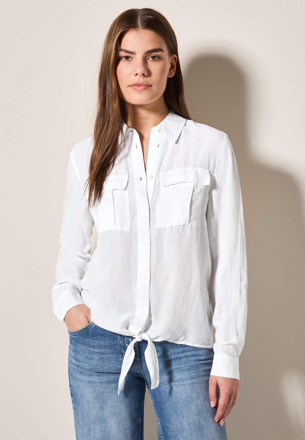 Блузка на пуговицах MIT KNOTEN AM SAUM Cecil, белый
Блузка на пуговицах MIT KNOTEN AM SAUM Cecil, белый