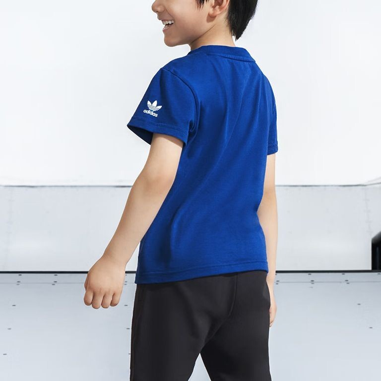 Детская футболка Adidas Originals, синий
Детская футболка Adidas Originals, синий