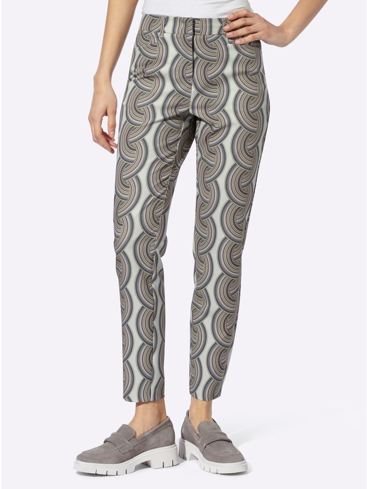 Брюки 7/8 светло-серого цвета с принтом лайма и мяты Heine
Брюки 7/8 светло-серого цвета с принтом лайма и мяты Heine