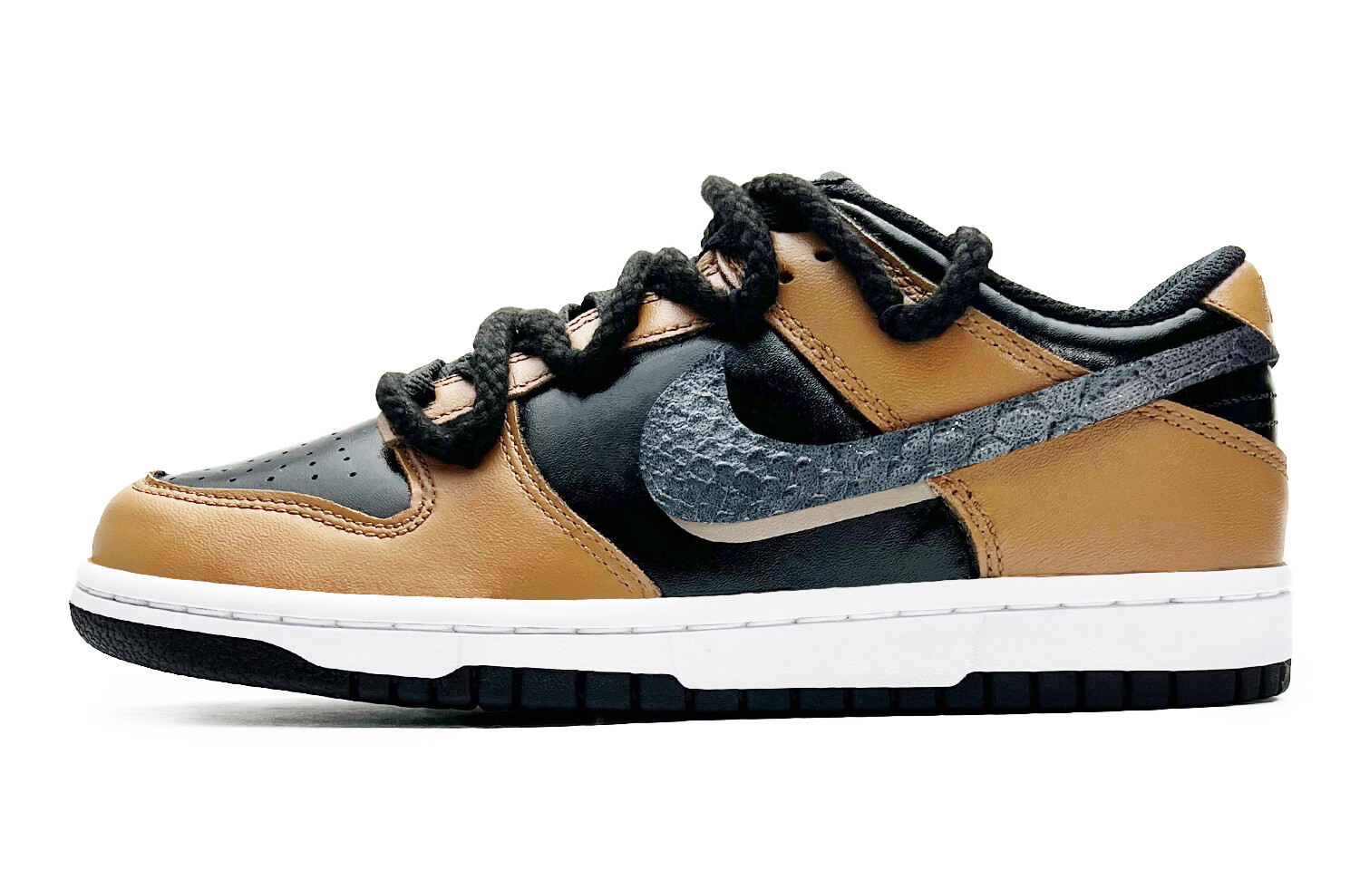 Обувь для скейтбординга Dunk Kids для начальной школы Nike, темно-коричневый
Обувь для скейтбординга Dunk Kids для начальной школы Nike, темно-коричневый