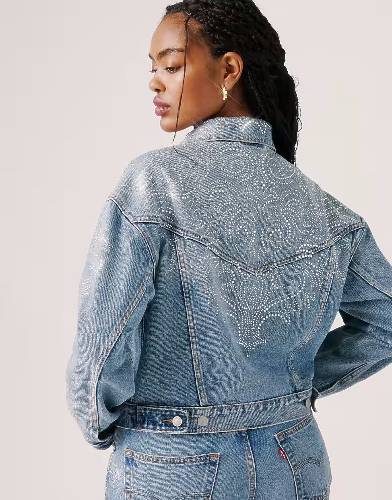 Джинсовая куртка BEYONCÉ Western Crystal Collection синего цвета Levi'S
Джинсовая куртка BEYONCÉ Western Crystal Collection синего цвета Levi'S