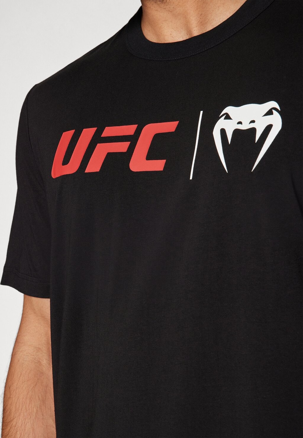 Футболка с принтом Classic Venum, черный/красный
Футболка с принтом Classic Venum, черный/красный