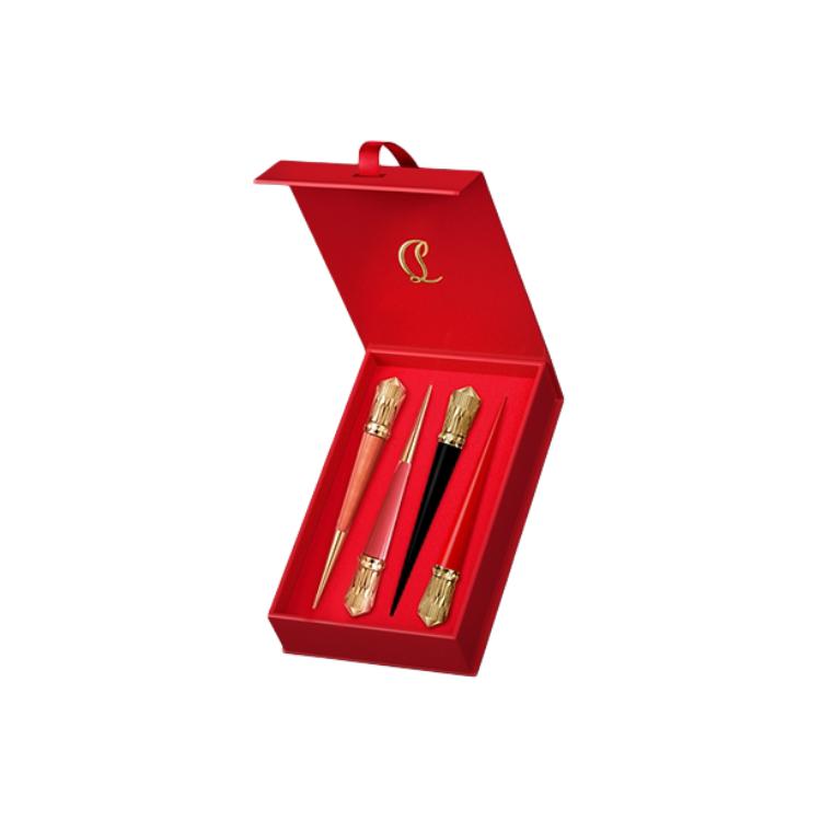 Помада-блеск для губ CL High Heel с зеркальным финишем, набор косметики, легко растушевывается, естественное покрытие, набор из 4 предметов Christian Louboutin
Помада-блеск для губ CL High Heel с зеркальным финишем, набор косметики, легко растушевывается, естественное покрытие, набор из 4 предметов Christian Louboutin