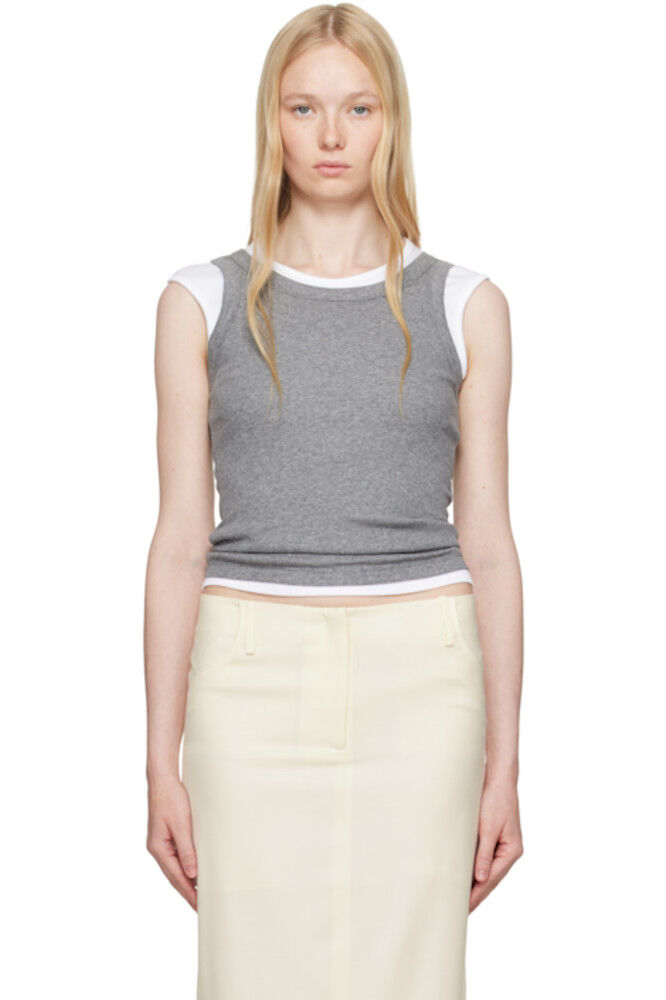 Серый топ в рубчик с высоким воротом Aya Muse
Серый топ в рубчик с высоким воротом Aya Muse