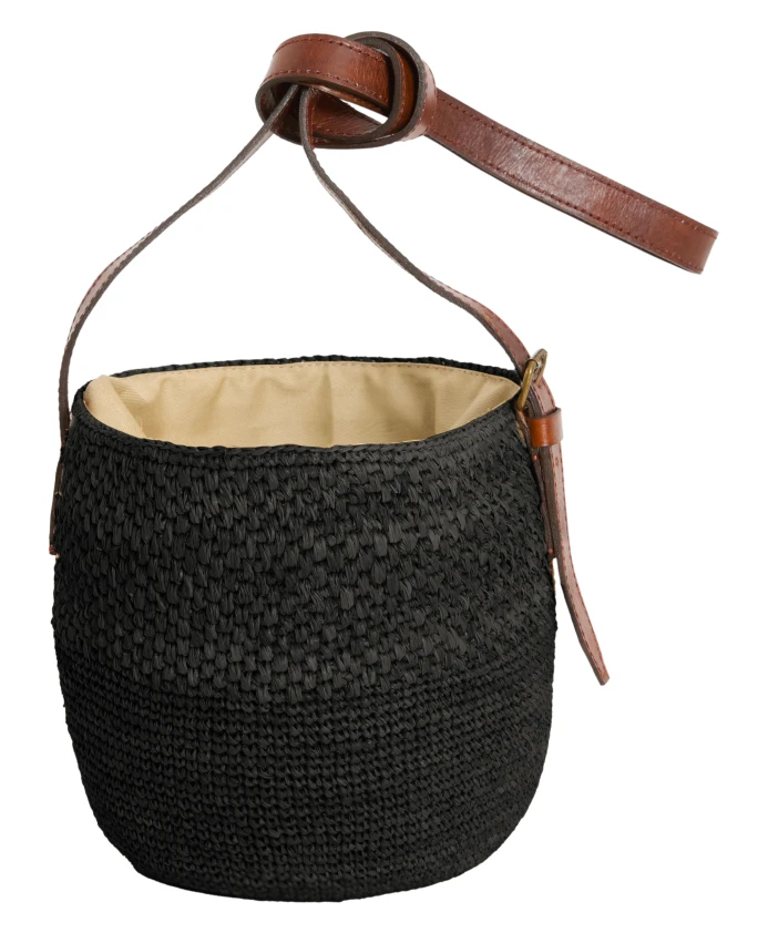 Майка черный Ibeliv, черный
Майка черный Ibeliv, черный