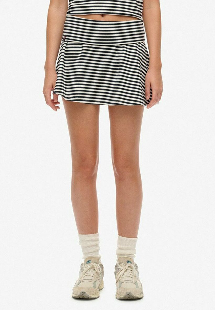 Юбка Superdry & Co A-line skirt, Eclipse Navy Stripe/White
Юбка Superdry & Co A-line skirt, Eclipse Navy Stripe/White