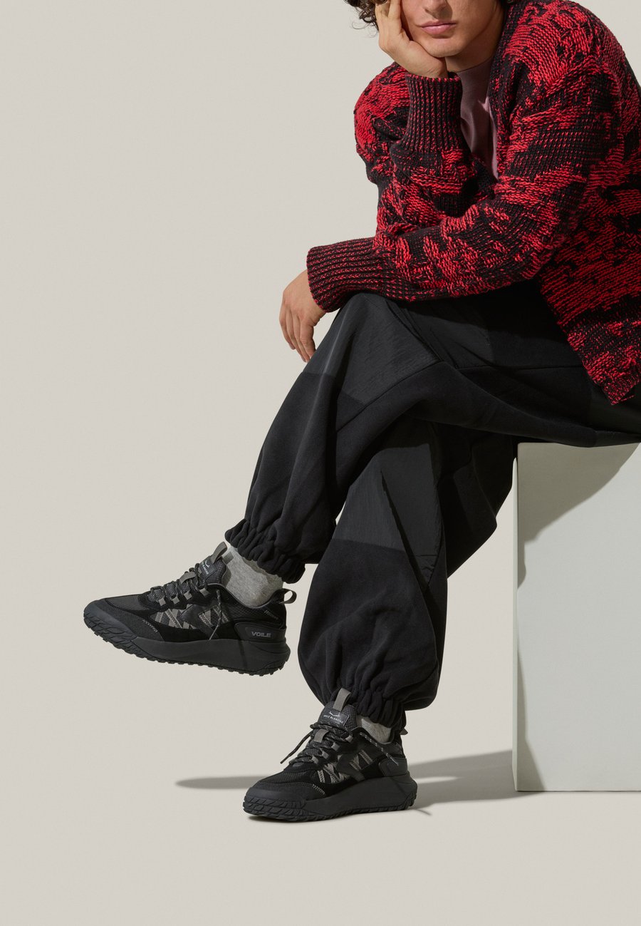 Кроссовки Voile Blanche CLUB ACT 2 M., Schwarz/Black
Кроссовки Voile Blanche CLUB ACT 2 M., Schwarz/Black