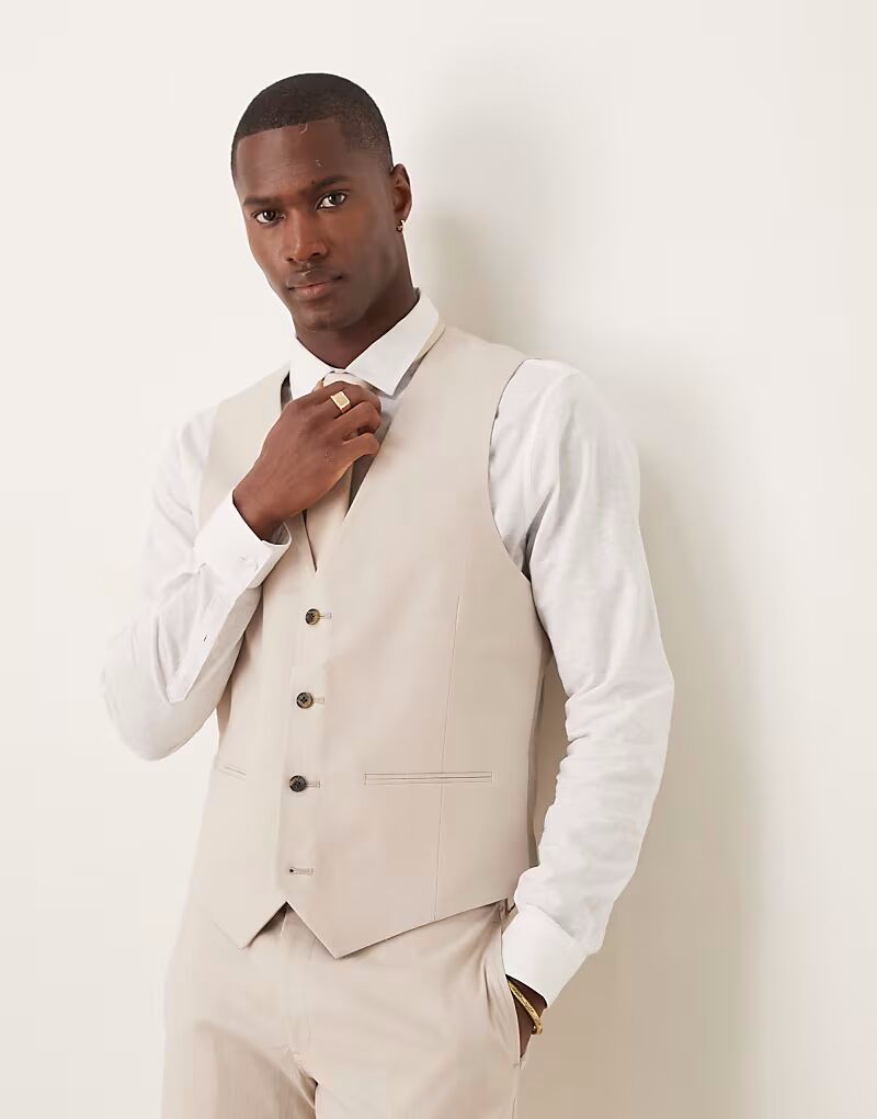 Тонкий льняной жилет цвета «песок» Asos Design
Тонкий льняной жилет цвета «песок» Asos Design