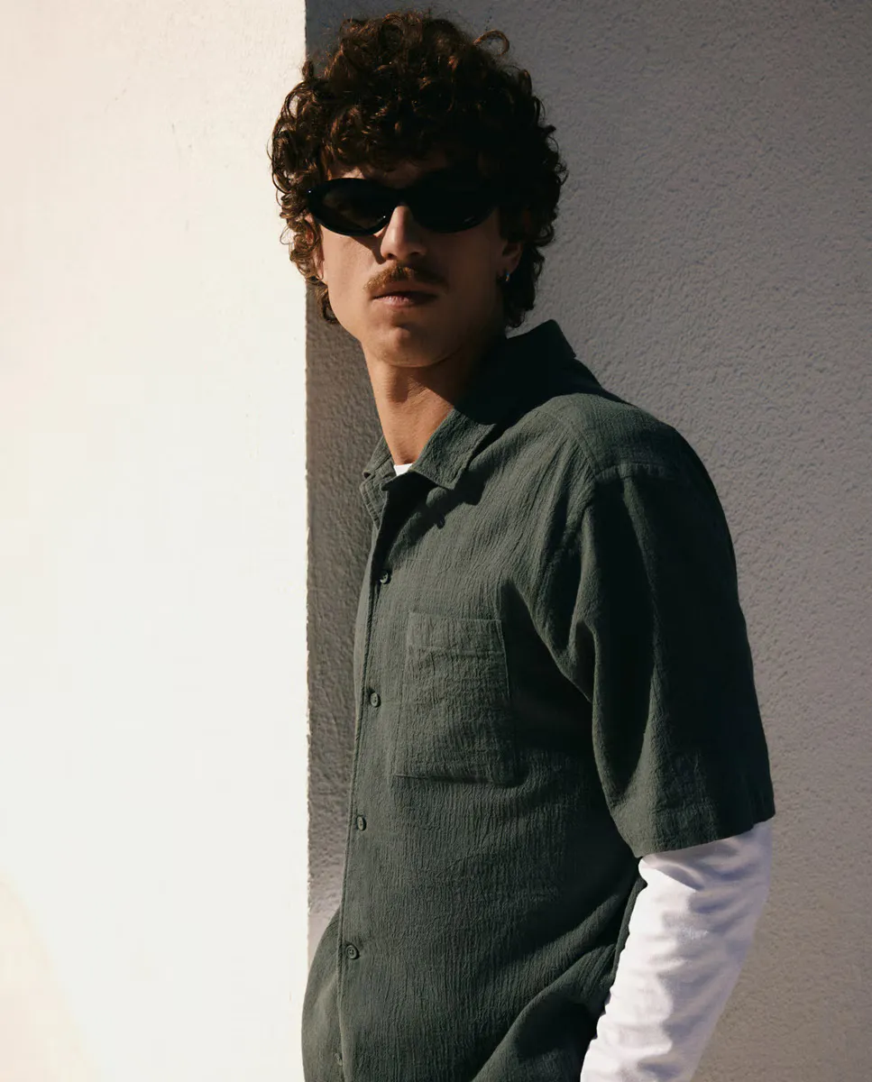 Мятая рубашка Sfera, зеленый
Мятая рубашка Sfera, зеленый