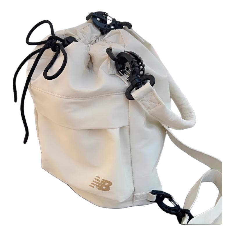 New Balance Тканевый рюкзак унисекс белый, White
New Balance Тканевый рюкзак унисекс белый, White