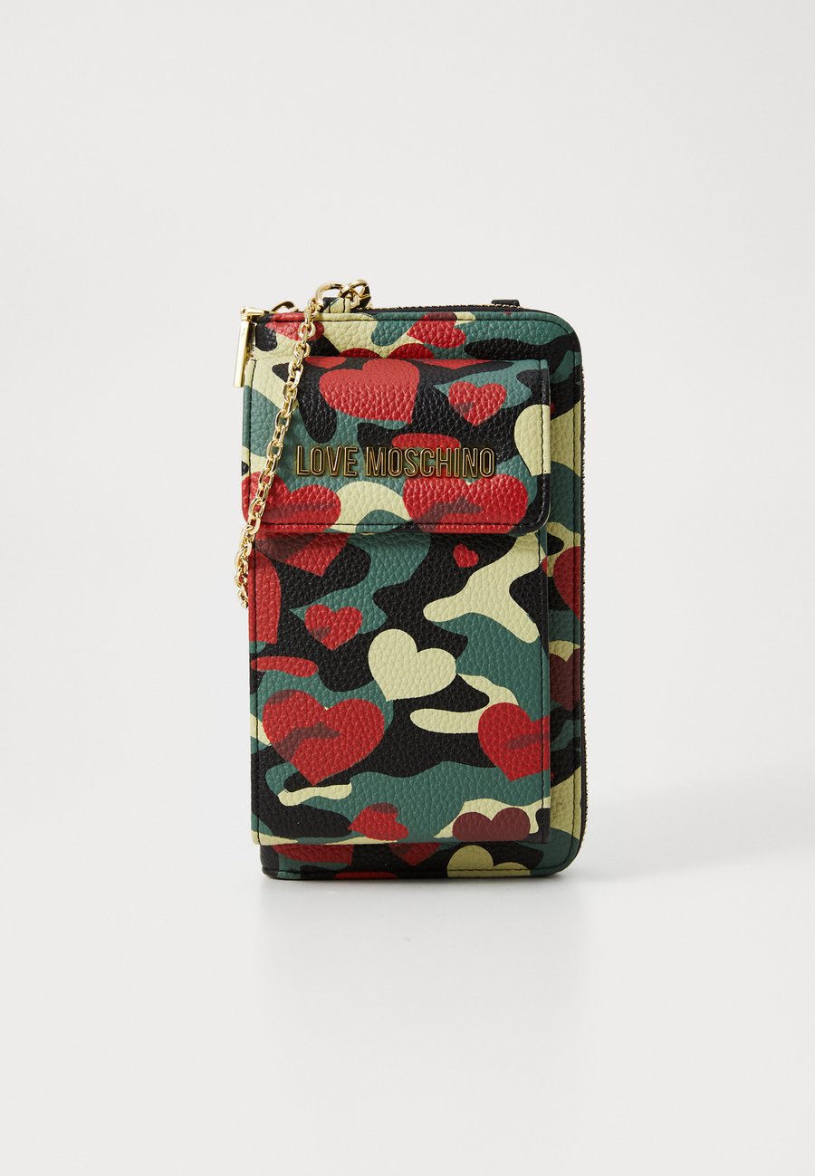 Кошелек Love Moschino SLG CAMO CORE, Camouflage/Black/Multi-Coloured
Кошелек Love Moschino SLG CAMO CORE, Camouflage/Black/Multi-Coloured
