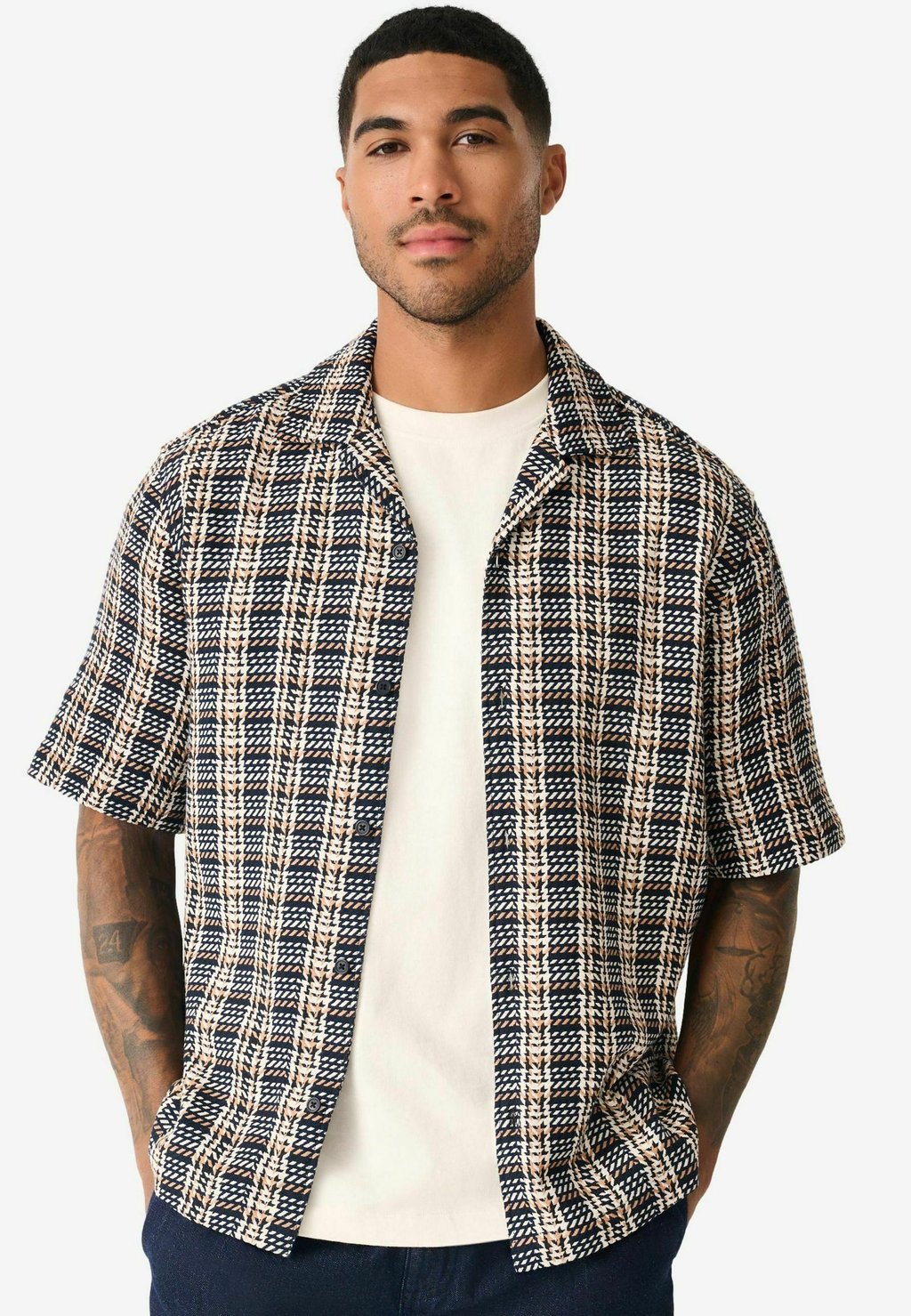 Рубашка TEXTURED CHECK SHORT SLEEVE Next, черный
Рубашка TEXTURED CHECK SHORT SLEEVE Next, черный