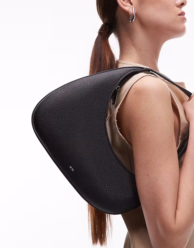 Асимметричная сумка через плечо JW PEI Harlee черного цвета
Асимметричная сумка через плечо JW PEI Harlee черного цвета