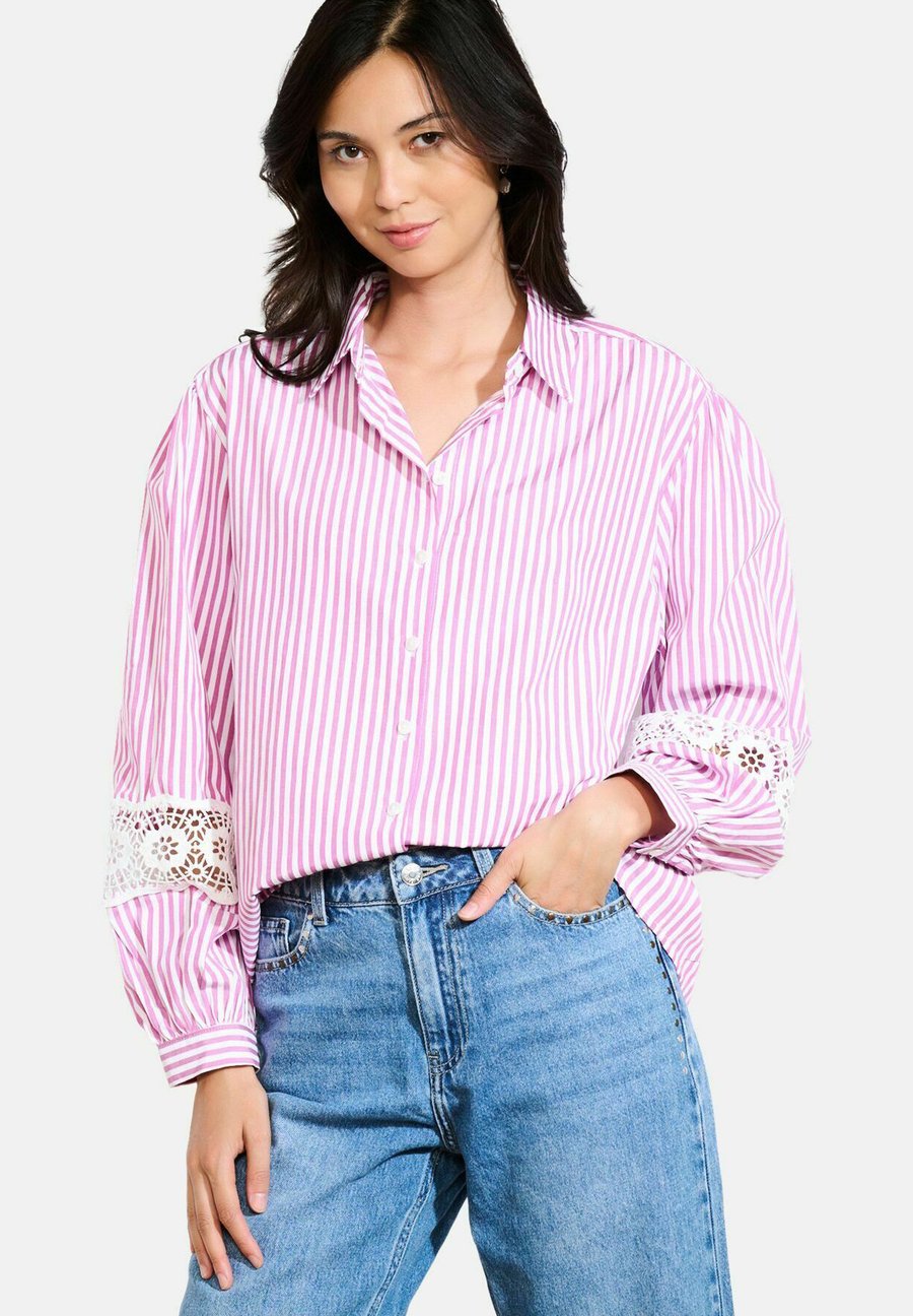 Блуза LolaLiza STRIPED , Violine/Purple
Блуза LolaLiza STRIPED , Violine/Purple