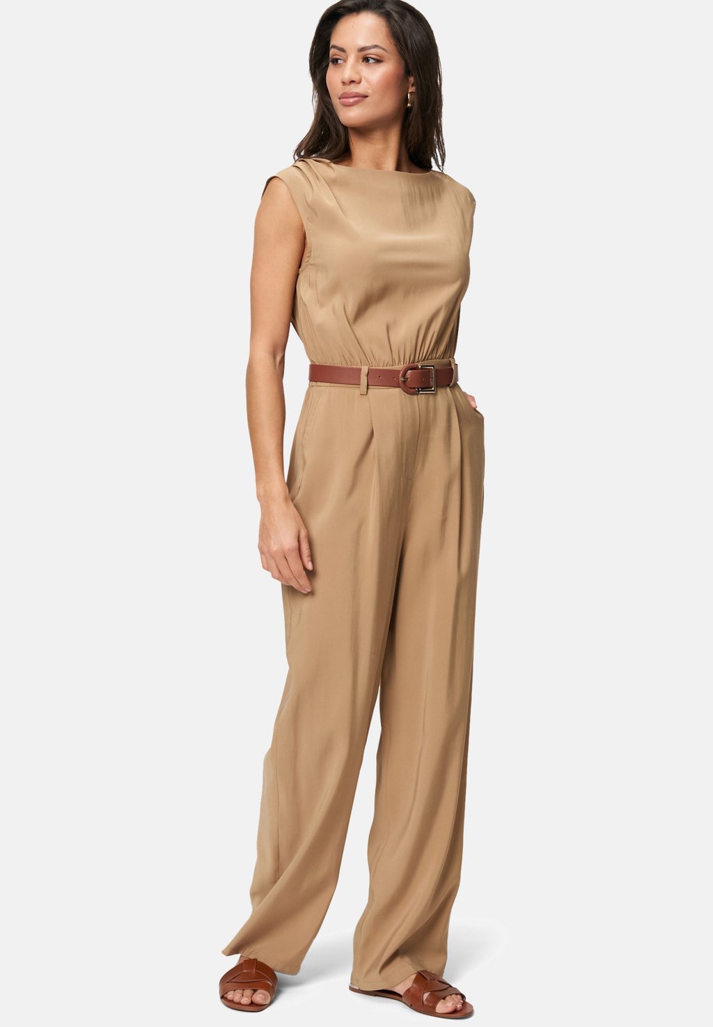 Комбинезон zero, бежевый
Комбинезон zero, бежевый