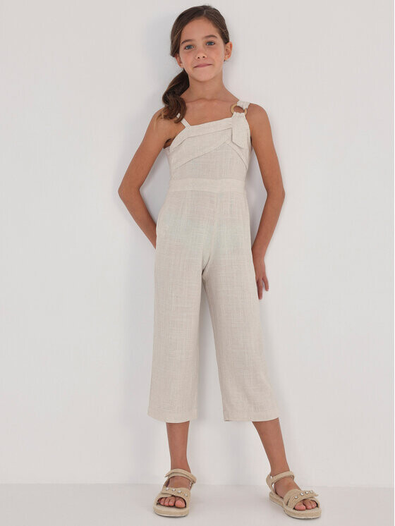 Комбинезон Mayoral, бежевый
Комбинезон Mayoral, бежевый