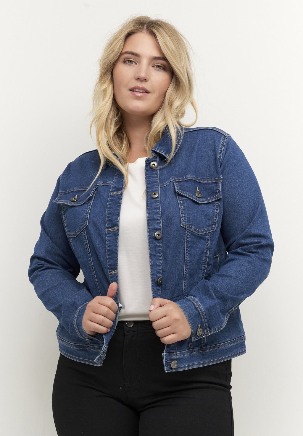 Джинсовая куртка Kaffe Curve KCVICKA, цвет Medium Blue Washed Denim, Синий, Джинсовая куртка Kaffe Curve KCVICKA, цвет Medium Blue Washed Denim
Джинсовая куртка Kaffe Curve KCVICKA, цвет Medium Blue Washed Denim, Синий, Джинсовая куртка Kaffe Curve KCVICKA, цвет Medium Blue Washed Denim