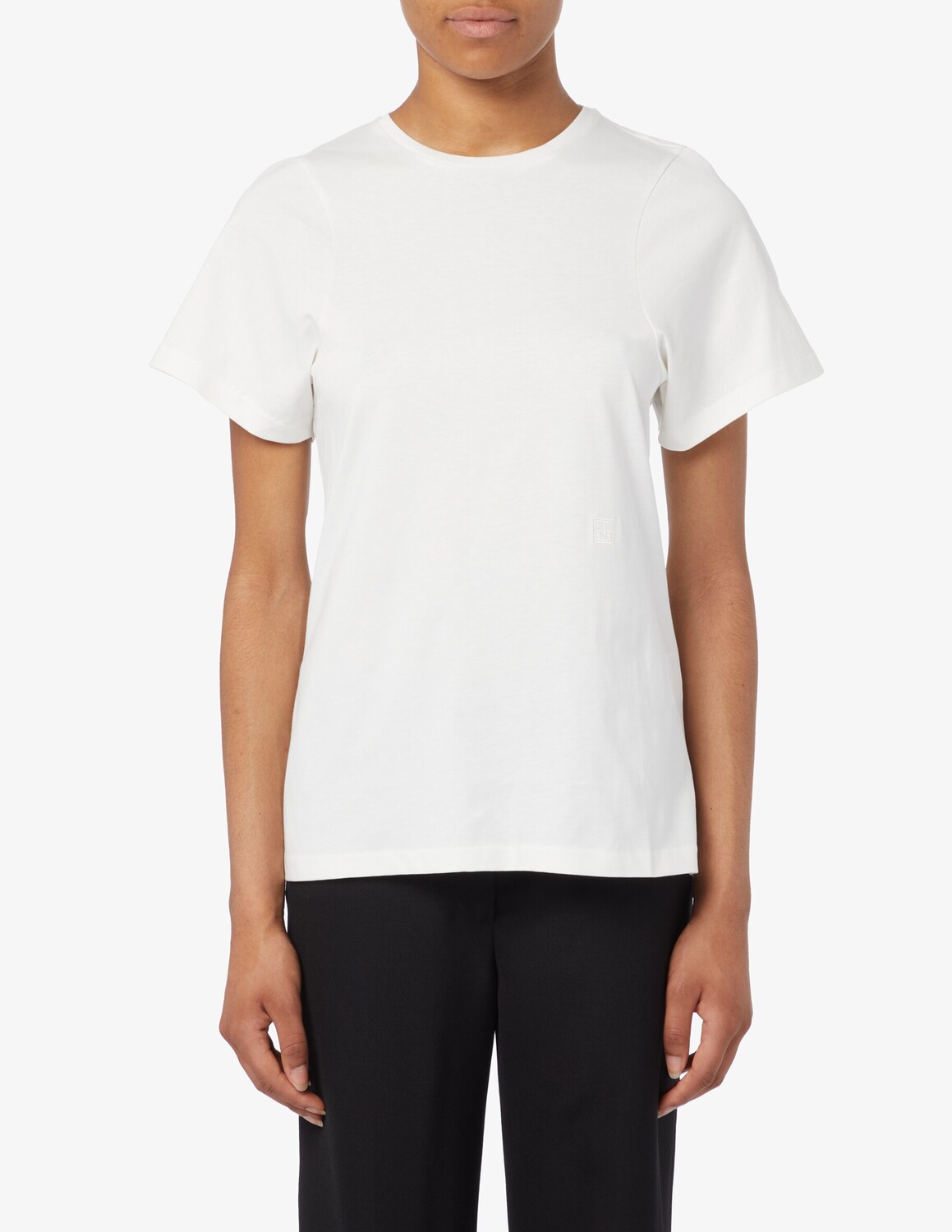 Футболка с изогнутыми швами TOTEME, белый
Футболка с изогнутыми швами TOTEME, белый