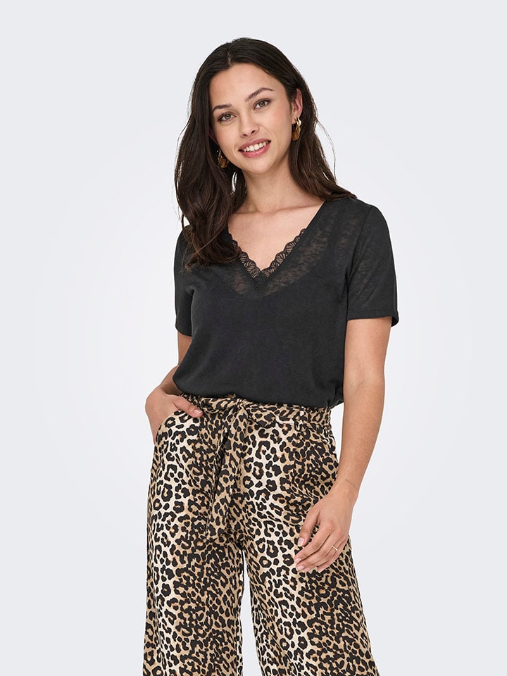 Футболка ONLY, черный
Футболка ONLY, черный