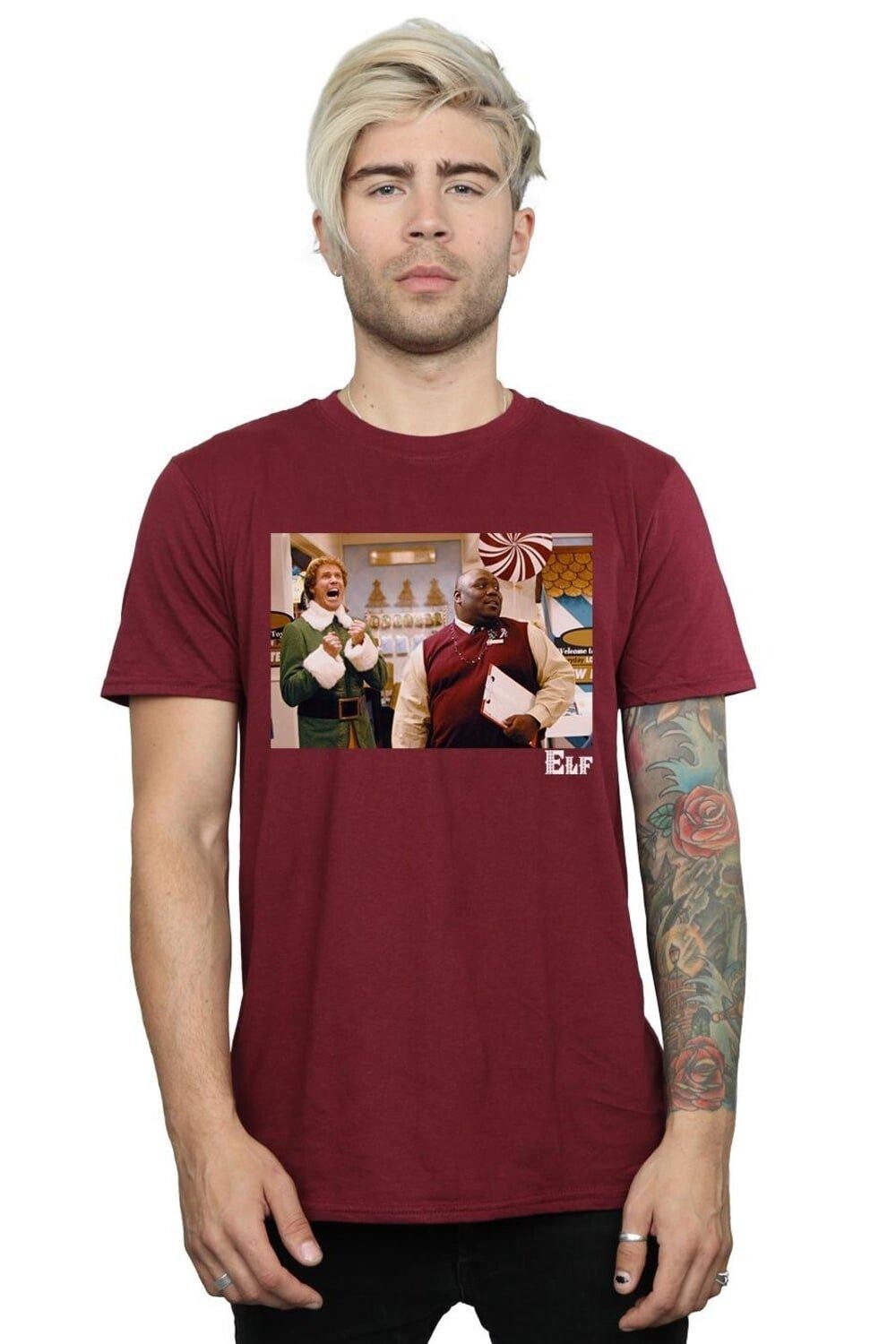Футболка с надписью «Рождественский магазин» Elf, красный 
Футболка с надписью «Рождественский магазин» Elf, красный