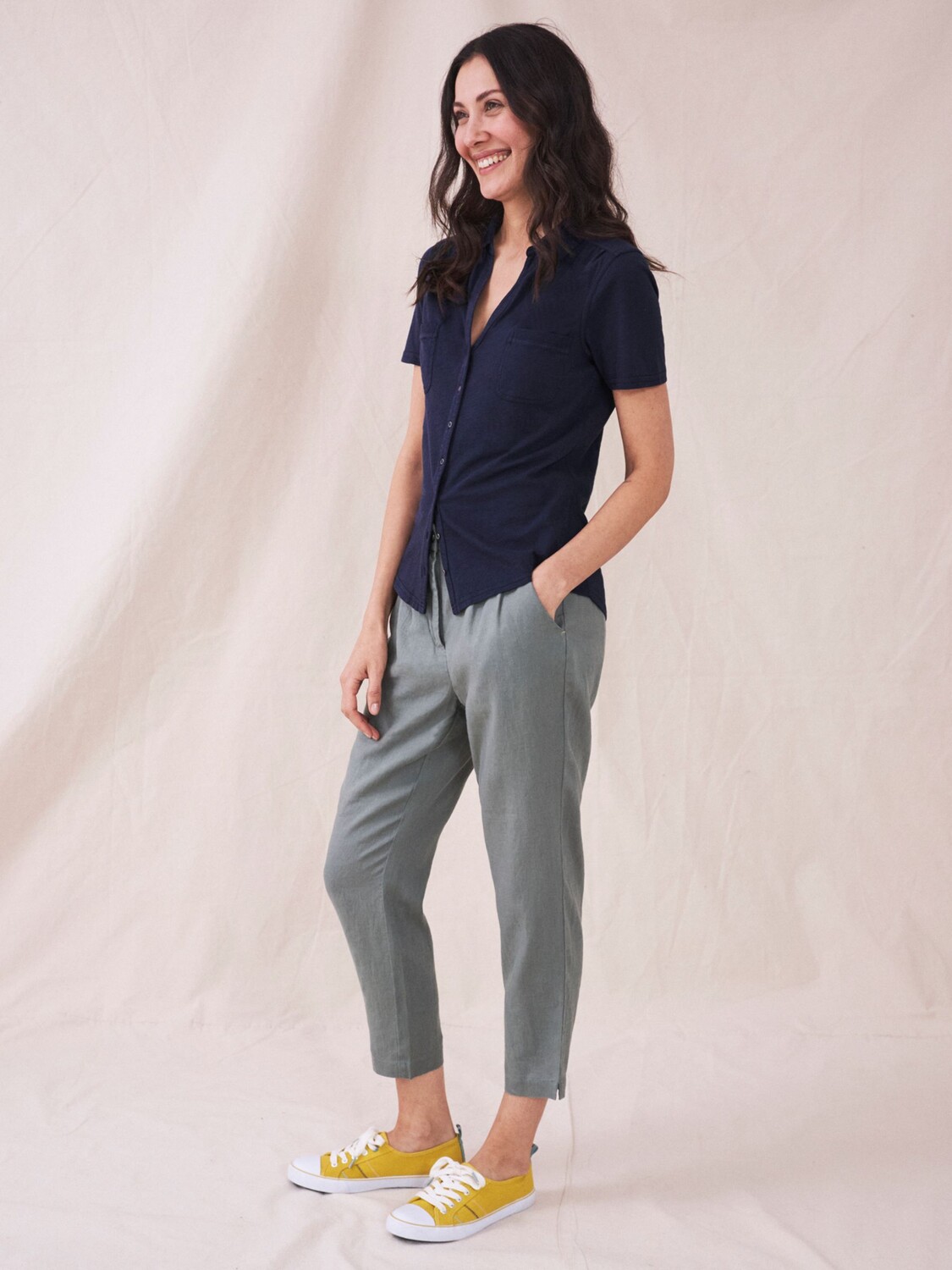 Рубашка из джерси с карманами и карманами White Stuff, темно-синяя
Рубашка из джерси с карманами и карманами White Stuff, темно-синяя