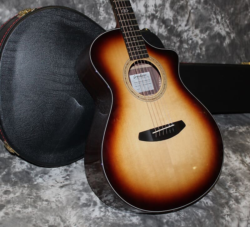 Акустическая гитара 2023 Breedlove - Premier Concert CE - Burnt Amber
Акустическая гитара 2023 Breedlove - Premier Concert CE - Burnt Amber
