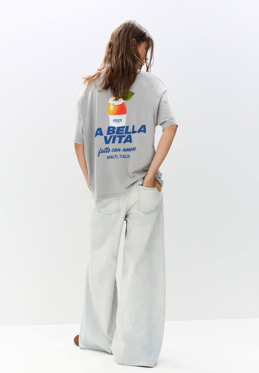 Футболка PULL&BEAR LEMON, Light Grey
Футболка PULL&BEAR LEMON, Light Grey