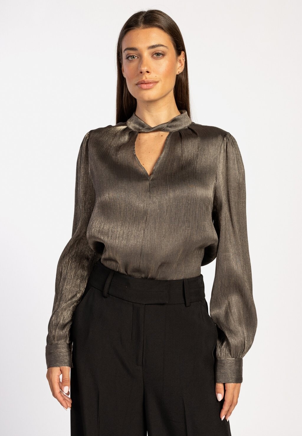 Блуза Aaiko, золотой
Блуза Aaiko, золотой