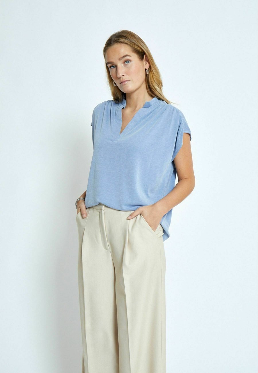 Футболка Minus Basic T-shirt, 1048 Ice Blue/Light Blue, Синий, Футболка Minus Basic T-shirt, 1048 Ice Blue/Light Blue
Футболка Minus Basic T-shirt, 1048 Ice Blue/Light Blue, Синий, Футболка Minus Basic T-shirt, 1048 Ice Blue/Light Blue