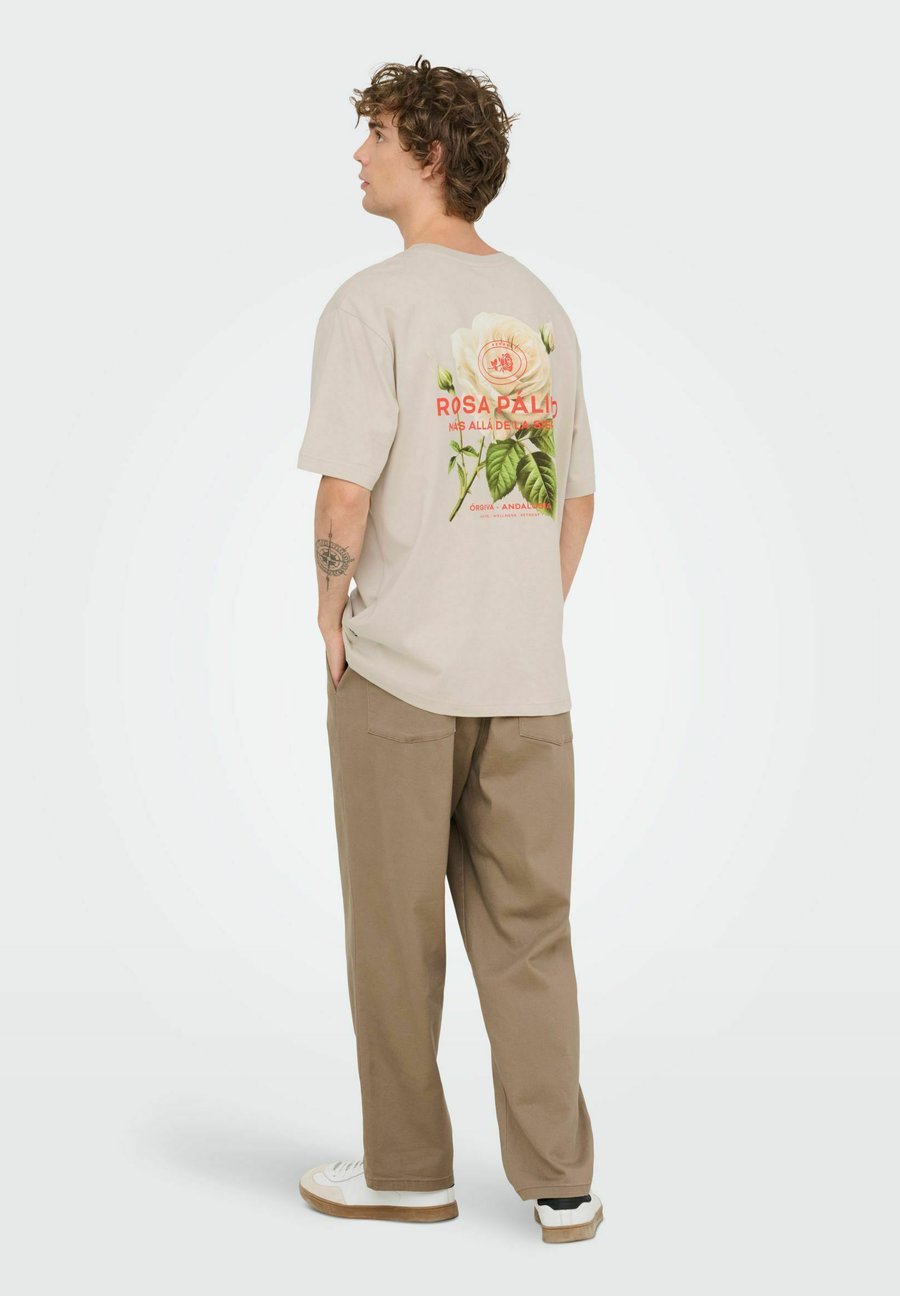 Футболка Only & Sons FRANK , Silver Lining/Light Brown, Коричневый, Футболка Only & Sons FRANK , Silver Lining/Light Brown
Футболка Only & Sons FRANK , Silver Lining/Light Brown, Коричневый, Футболка Only & Sons FRANK , Silver Lining/Light Brown