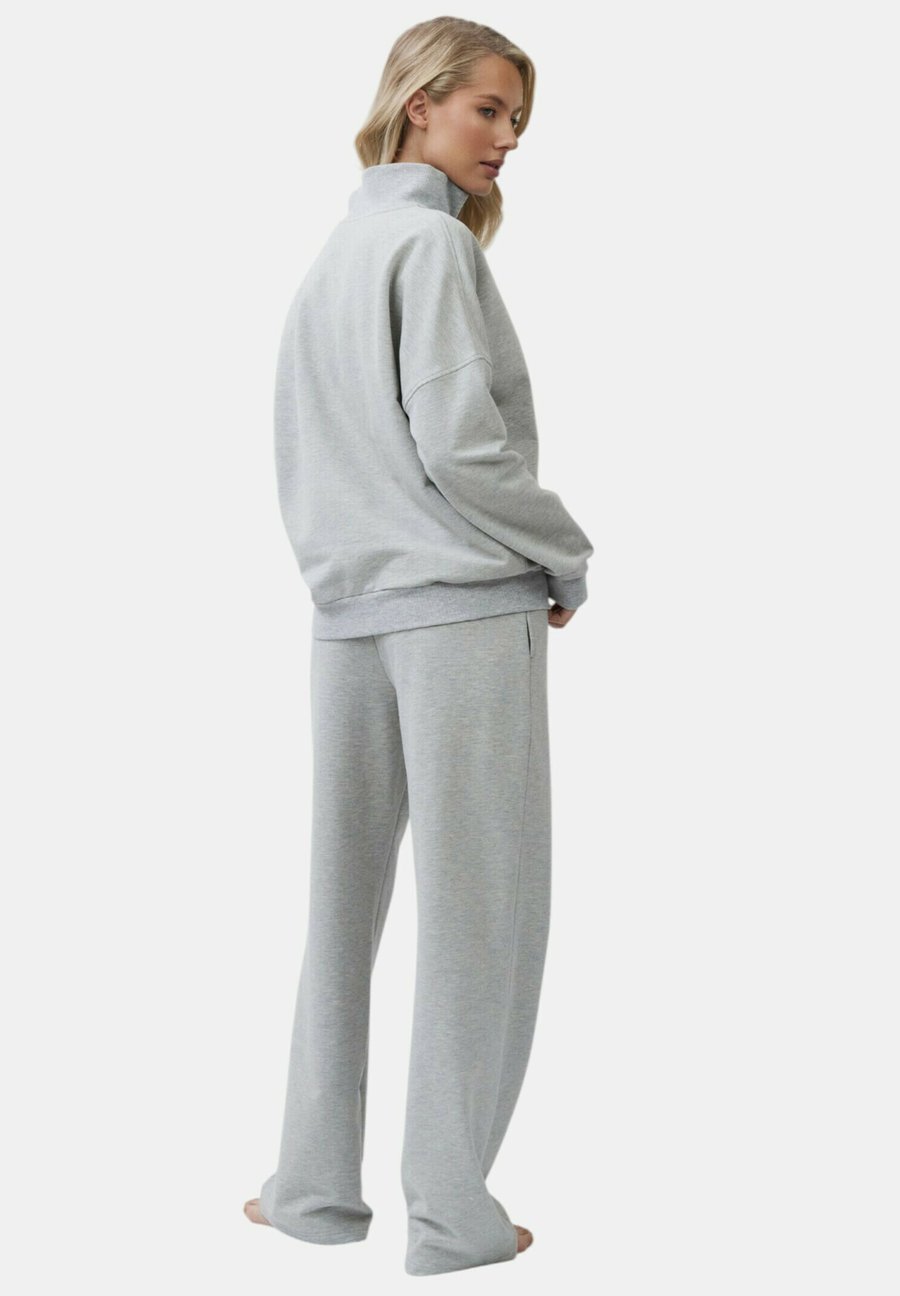 Пижамный комплект ARUELLE SET, Grau/Grey
Пижамный комплект ARUELLE SET, Grau/Grey