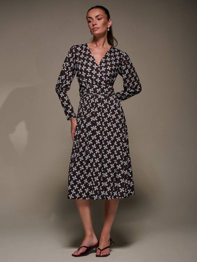 Пышное платье миди с длинными рукавами и абстрактным цветочным принтом Jolie Moi, Brown Pattern
Пышное платье миди с длинными рукавами и абстрактным цветочным принтом Jolie Moi, Brown Pattern