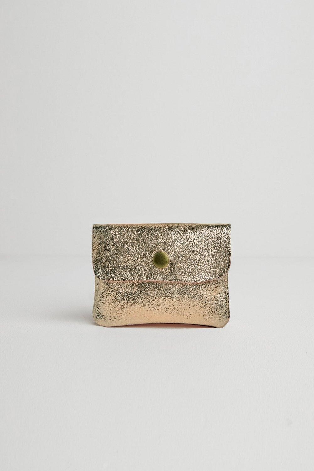 Маленький кожаный кошелек Betsy & Floss, металлик
Маленький кожаный кошелек Betsy & Floss, металлик