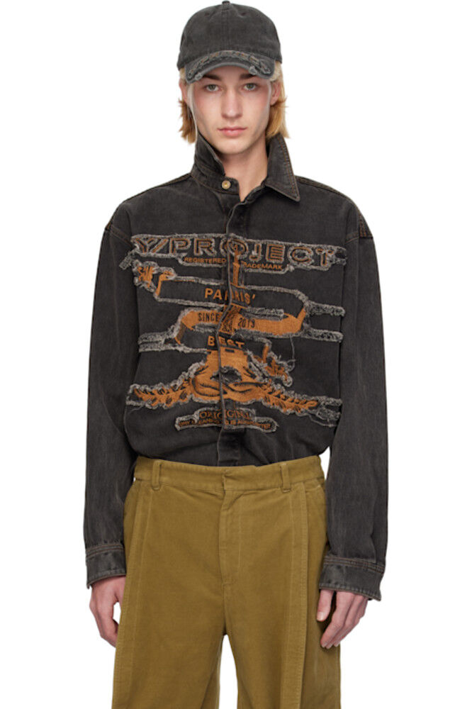 Черная рубашка из денима с лучшей нашивкой в Париже Y/Project
Черная рубашка из денима с лучшей нашивкой в Париже Y/Project