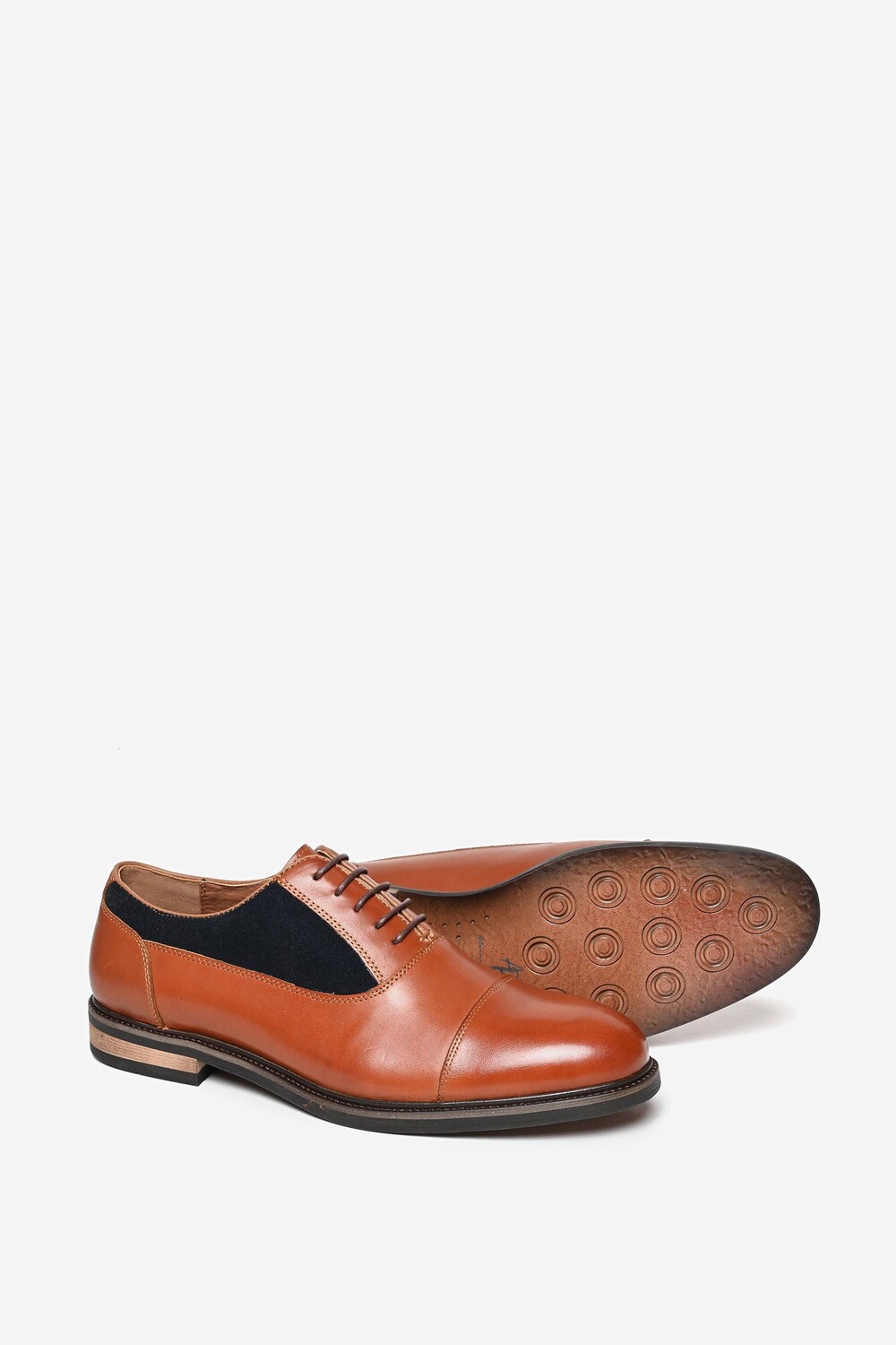 Кожаные туфли дерби премиум-класса Kennett Alexander Pace, коричневый
Кожаные туфли дерби премиум-класса Kennett Alexander Pace, коричневый