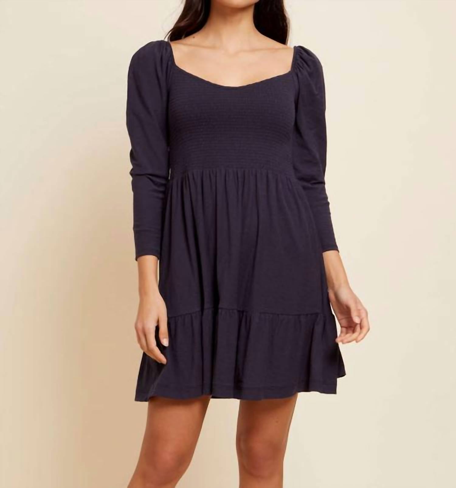 Платье Noel Babydoll в темно-синем цвете Nation LTD
Платье Noel Babydoll в темно-синем цвете Nation LTD